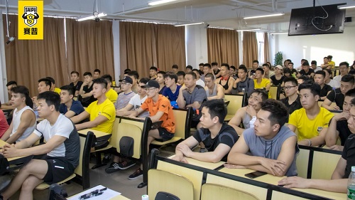 部队新年度军事训练一线见闻