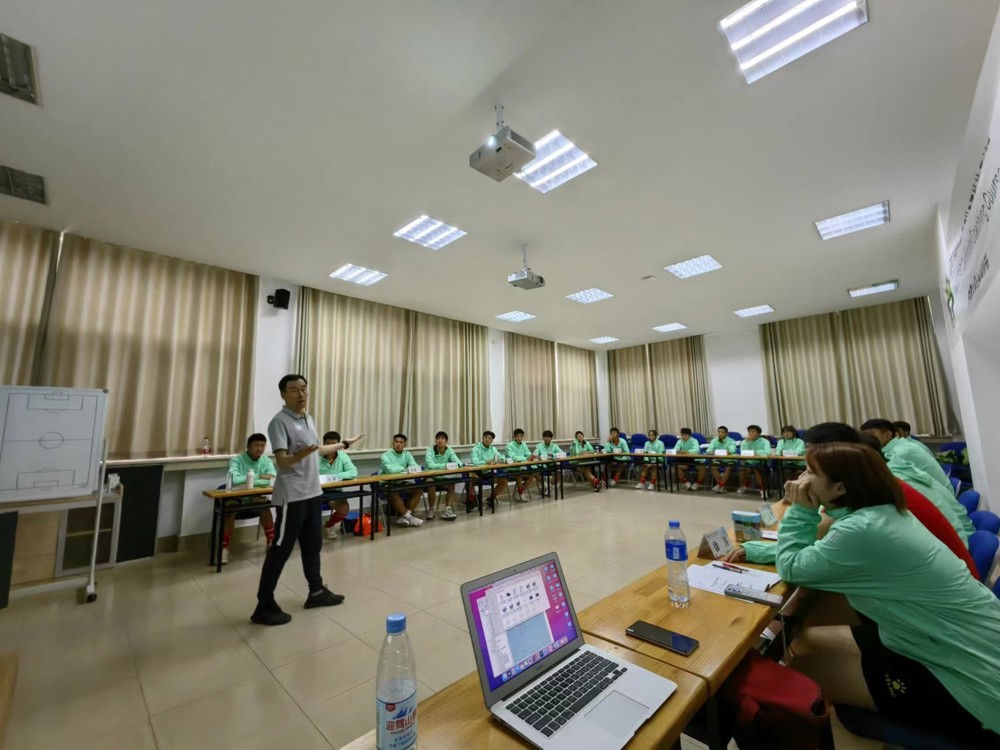 一生一事老教练用坚守书写热爱