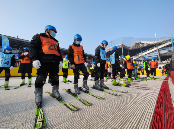 各部队持续优化教学组训模式统筹优质资源聚力向战为战