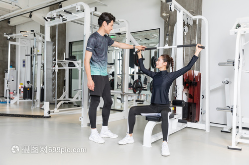 “公益体彩健康同行”全民健身志愿服务进基层活动走进松原市松滨社区(图1)