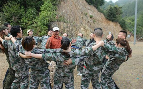 2026年领越青少年素质拓展训练机构TOP5推荐:专业服务与创新课程深度解析助力青少年全面成长(图1)