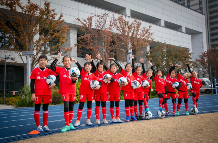 专业教练“送课上门”体育教师“充电蓄能”(图1)