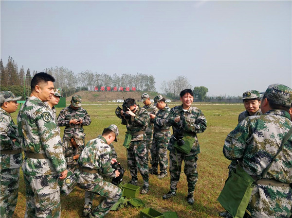 靠外卖小哥喂数据!美国最大外卖平台推出有偿服务训练AI(图1)