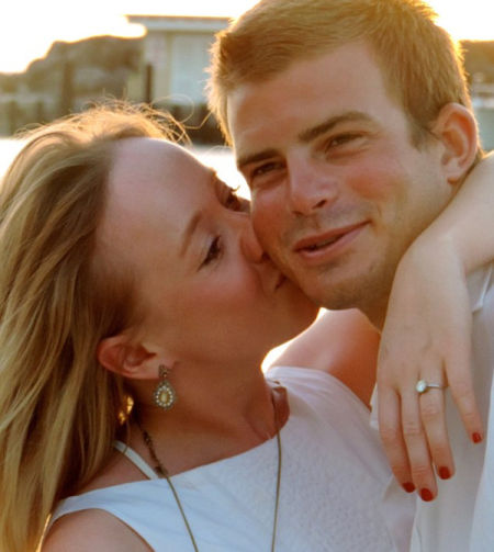 学生“不上课”、中介“包教务”、学校“搞创收”部分高校成人教育沦为“文凭批发厂”(图1)