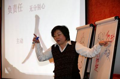 八月四日:2034杯赛事首度实现盈利董路免费青训破商业惯例出奇制胜坚持无绑定合同助力孩子自由成(图1)